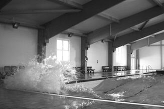 KÖSTER Engineering works and foundry  –  Wave machine in the indoor pool